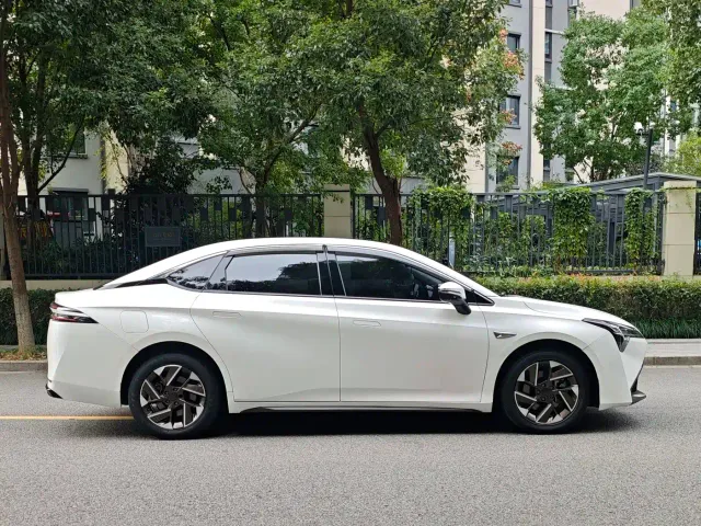 GAC Aion S Plus — Фото автомобиля 6