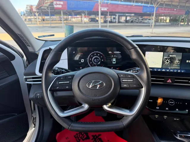Hyundai Elantra — Фото автомобиля 9