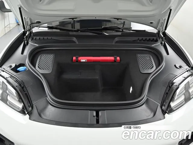 Porsche Macan — Фото автомобиля 6