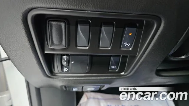 Renault-KoreaSamsung QM6 Новый QM6 2.0 GDe Première 2WD — Фото автомобиля 19