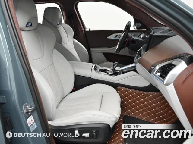 BMW XM G09 — Фото автомобиля 10