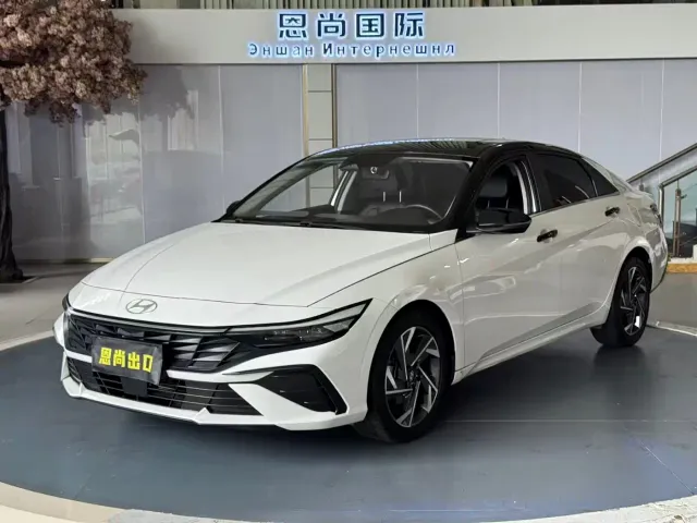 Фотография автомобиля — Hyundai Elantra