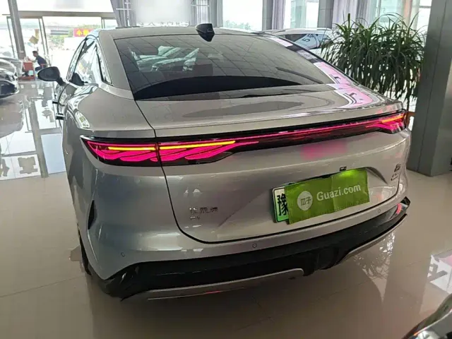 BYD Han L — Фото автомобиля 3