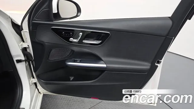 Mercedes-Benz C-Class — Фото автомобиля 24