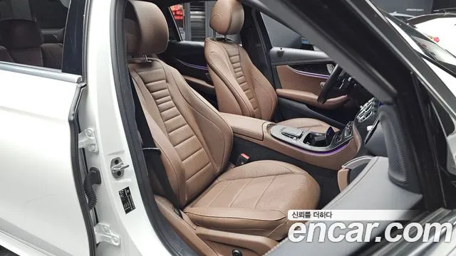 Mercedes-Benz E-Class W213 — Фото автомобиля 16