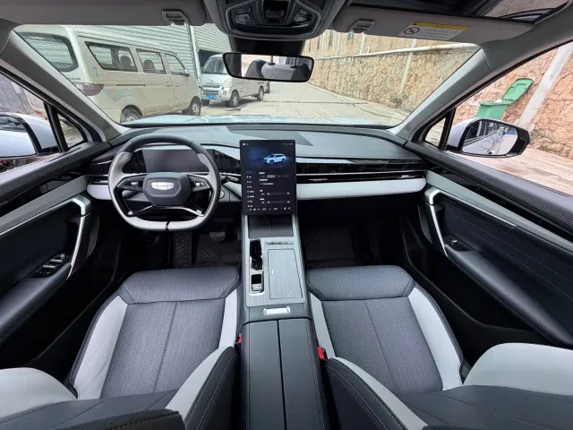 Geely Boyue L — Фото автомобиля 11