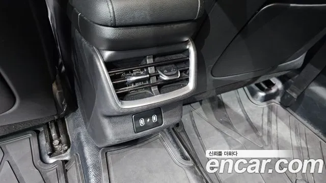 Hyundai Grandeur Grandeur (GN7) 3.5 LPG 2WD (Такси) — Фото автомобиля 30