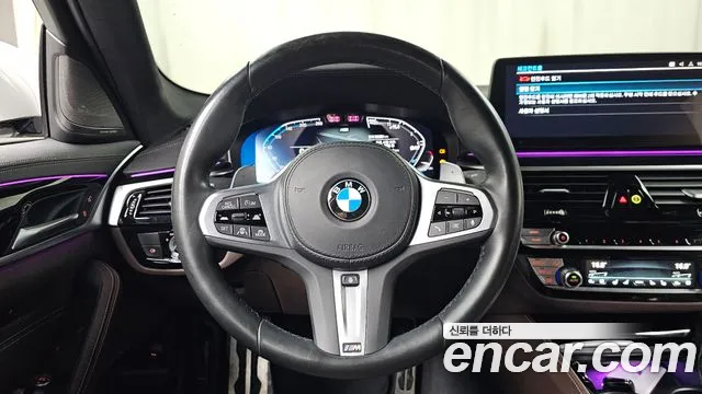 BMW 5-Series 5 серия (G30) 530i xDrive M Sport — Фото автомобиля 12