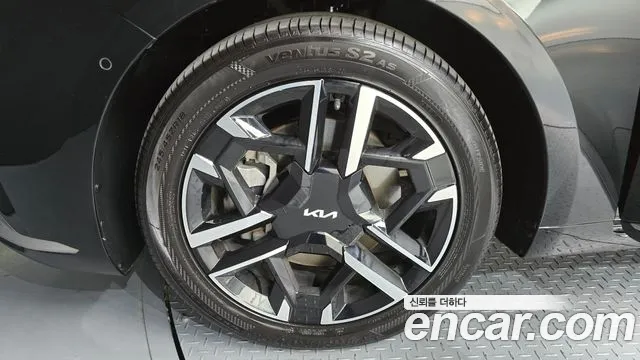 Kia K8 2.5 Бензин 2WD — Фото автомобиля 5
