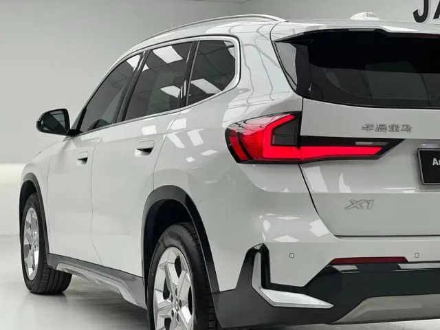 BMW X1 — Фото автомобиля 7