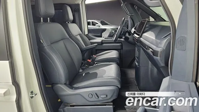 Kia PV5 — Фото автомобиля 17