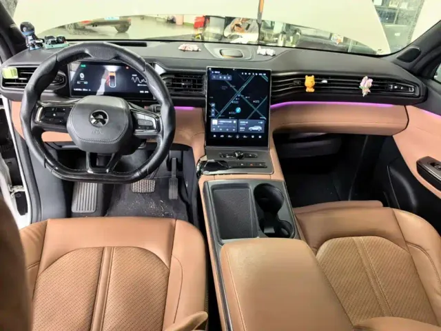 Nio ES6 — Фото автомобиля 9