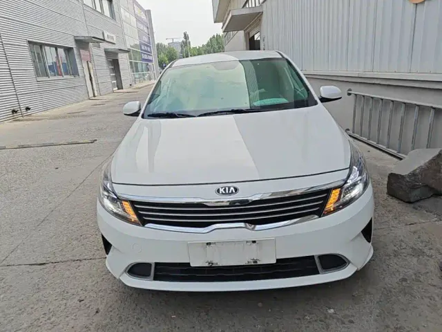 Kia Forte — Фото автомобиля 2