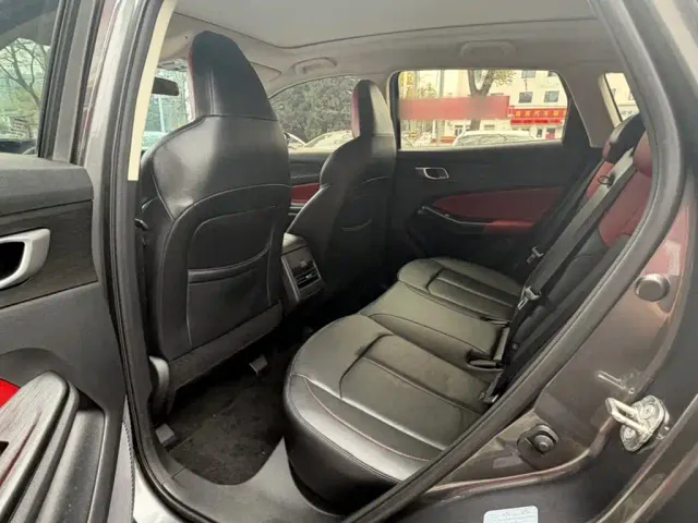 Changan CS55 Plus — Фото автомобиля 17