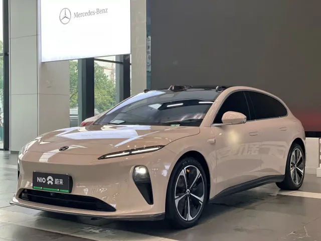 Фотография автомобиля — Nio ET5 Touring