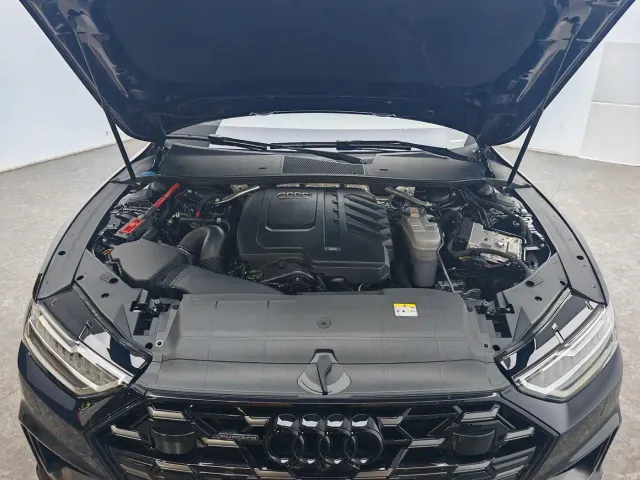 Audi A7L — Фото автомобиля 13