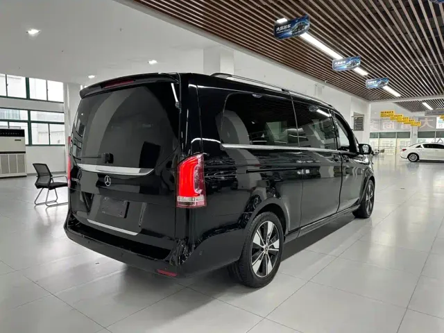 Mercedes-Benz V-Class — Фото автомобиля 17