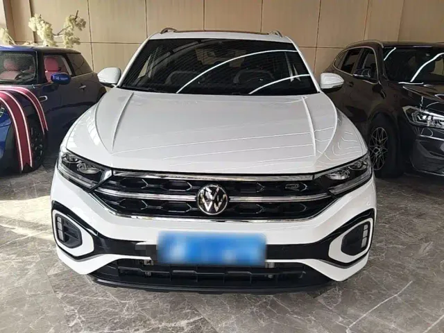 Volkswagen T-Roc — Фото автомобиля 2