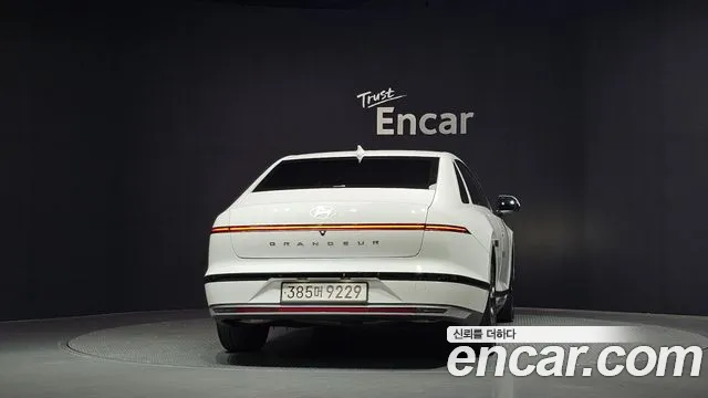Hyundai Grandeur — Фото автомобиля 4