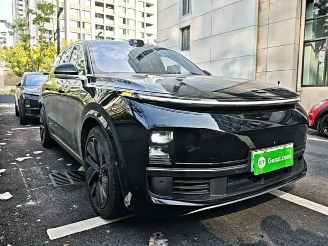 Li Auto L9 — Фото автомобиля 3
