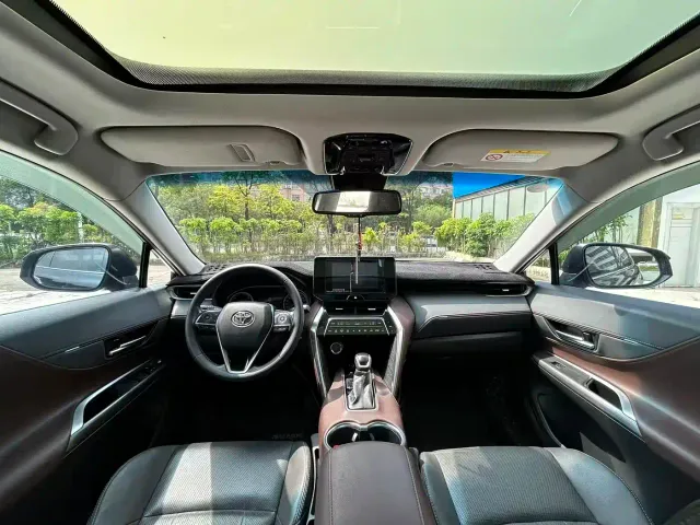 Toyota Lingfang HARRIER 2022 Hybrid 2.5L CVT 2WD Luxury Edition — Фото автомобиля 6