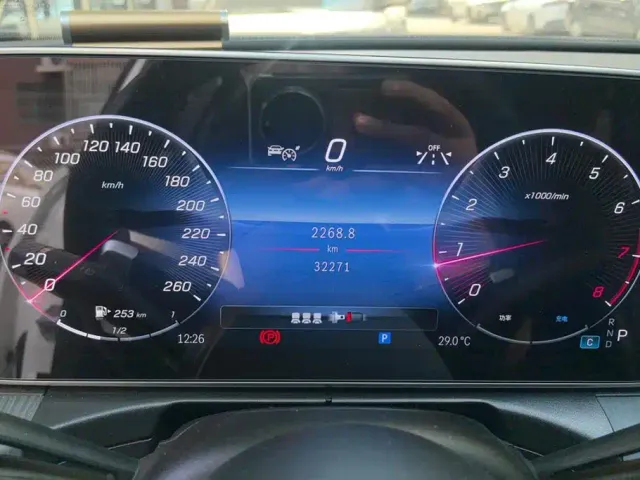 Mercedes-Benz C-Class — Фото автомобиля 14