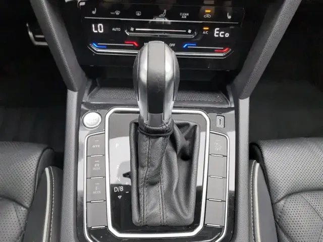 Volkswagen Magotan GTE Plug-in Hybrid 2022 GTE Luxury — Фото автомобиля 13