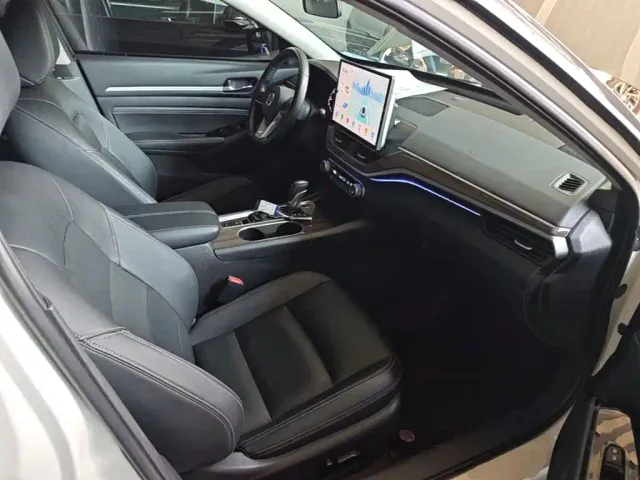Nissan Teana — Фото автомобиля 24