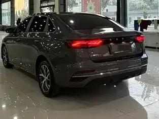 Geely Emgrand — Фото автомобиля 3