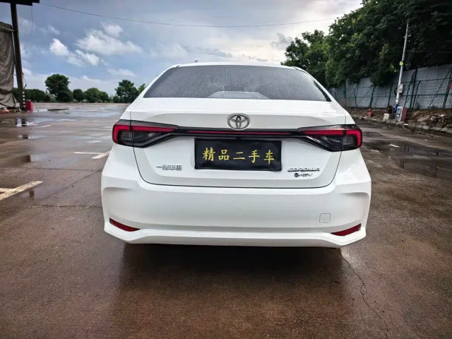 Toyota Corolla — Фото автомобиля 13