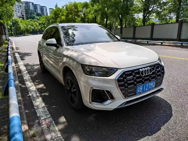 Audi Q5L — Фото автомобиля 3