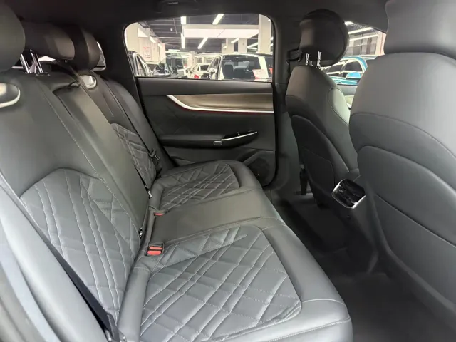 Changan Qiyuan A07 — Фото автомобиля 19