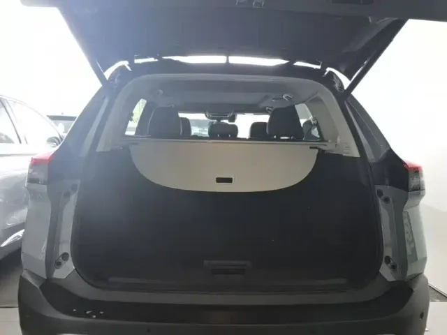 Nissan X-Trail — Фото автомобиля 18