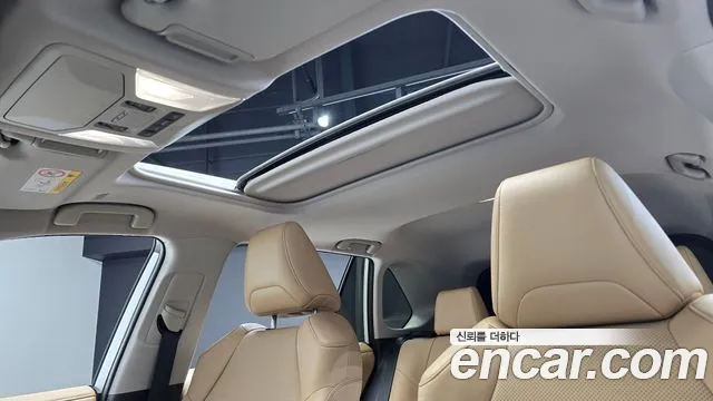 Toyota RAV4 — Фото автомобиля 19