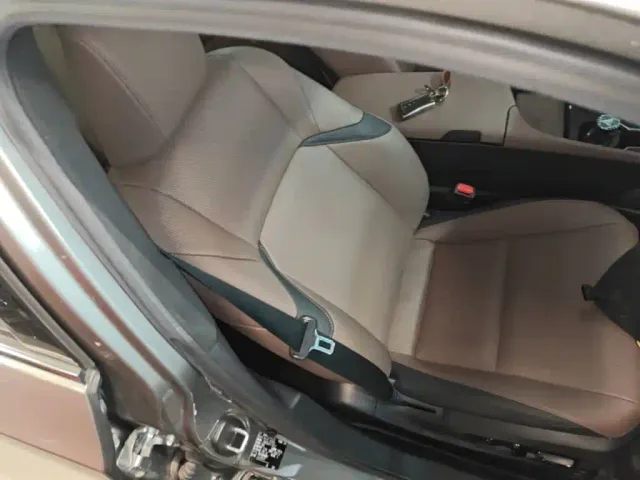 Lexus ES — Фото автомобиля 24