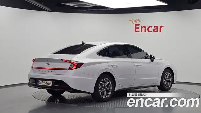 Hyundai Sonata — Фото автомобиля 2
