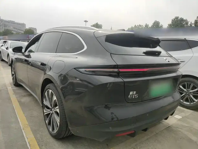 Nio ET5 Touring — Фото автомобиля 4