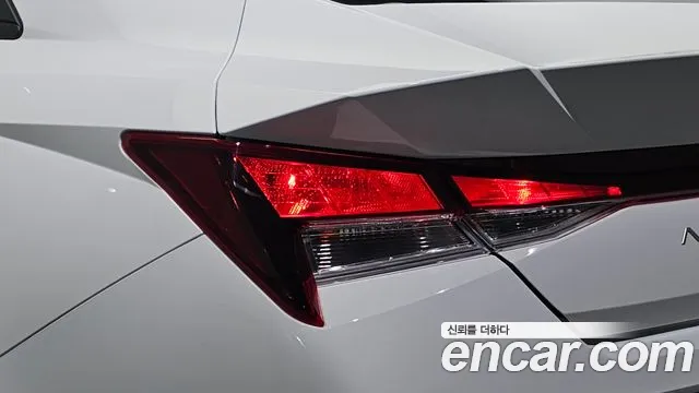 Hyundai AVANTE Новый Avante (CN7) — Фото автомобиля 23