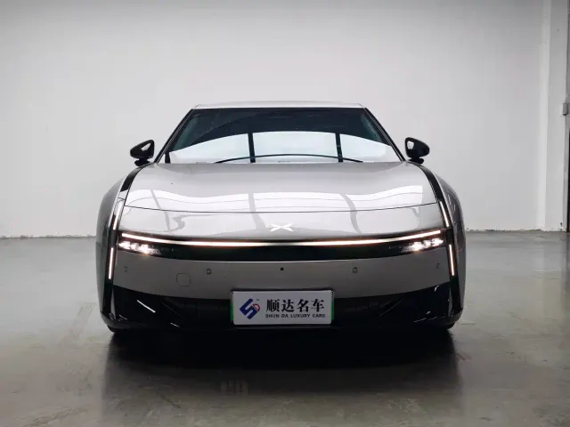 Xpeng P7 — Фото автомобиля 2