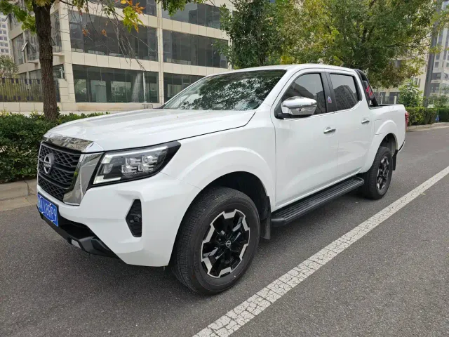 Фотография автомобиля — Nissan Navara
