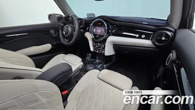 Mini Cooper — Фото автомобиля 10