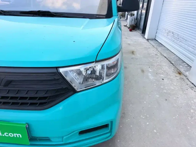 Wuling Hongguang V — Фото автомобиля 23