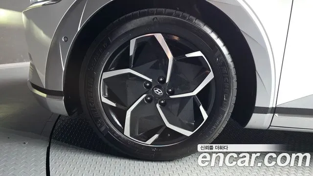 Hyundai Ioniq5 Ioniq5 Long Range AWD — Фото автомобиля 4