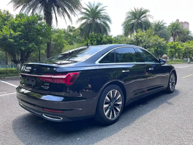 Audi A6L — Фото автомобиля 4