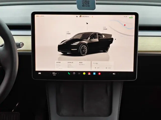 Tesla Model Y — Фото автомобиля 12