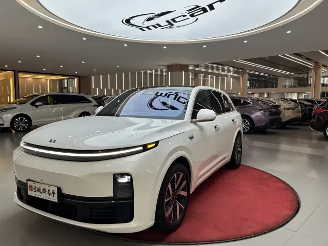 Фотография автомобиля — Li Auto L7