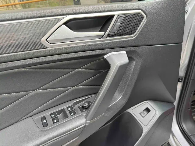 Volkswagen Tiguan L — Фото автомобиля 27