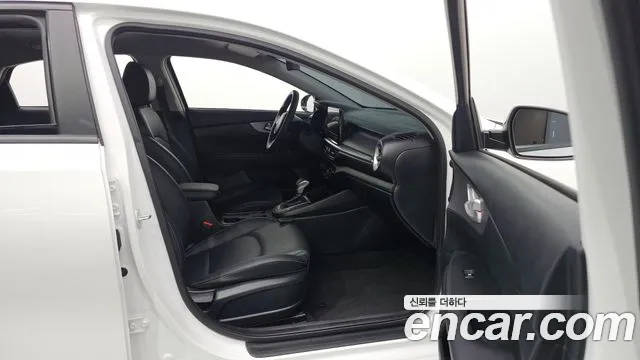 Kia K3 — Фото автомобиля 16