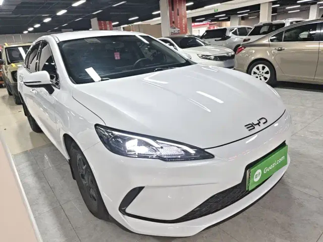 BYD Seal 05 DM-i — Фото автомобиля 3