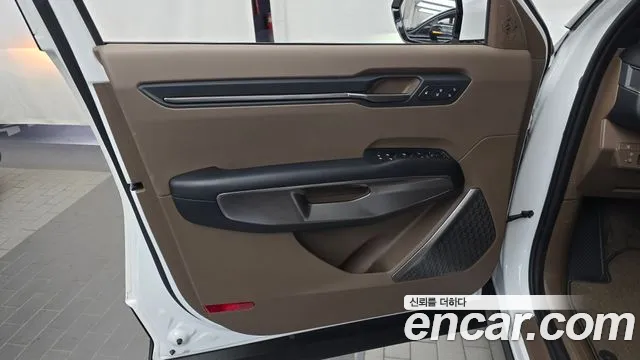 Kia EV9 — Фото автомобиля 13